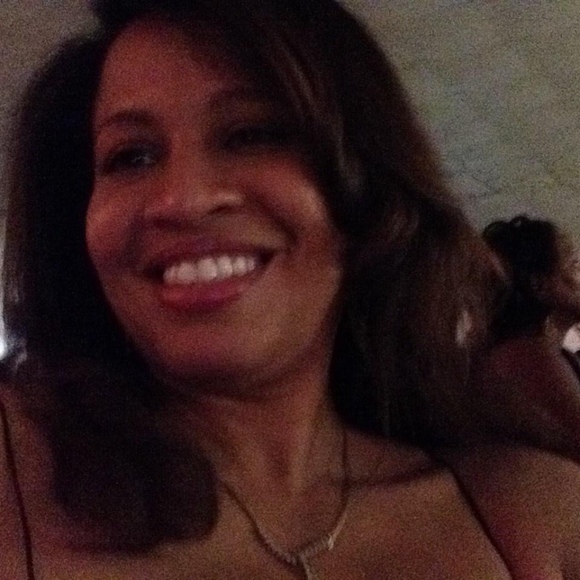 Meet your Posher, Lachelle - Picture 1 of 1